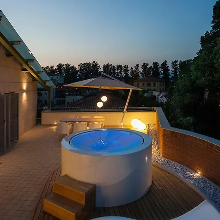 Canticle Luxury Apartment Lucca
